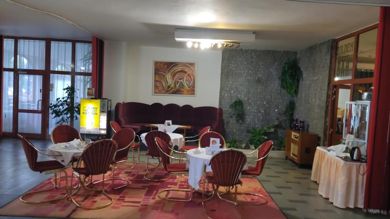 Hotel Apollo Valašské Meziříčí Esterno foto