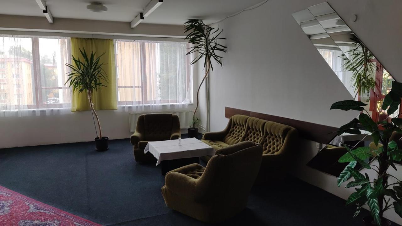 Hotel Apollo Valašské Meziříčí Esterno foto